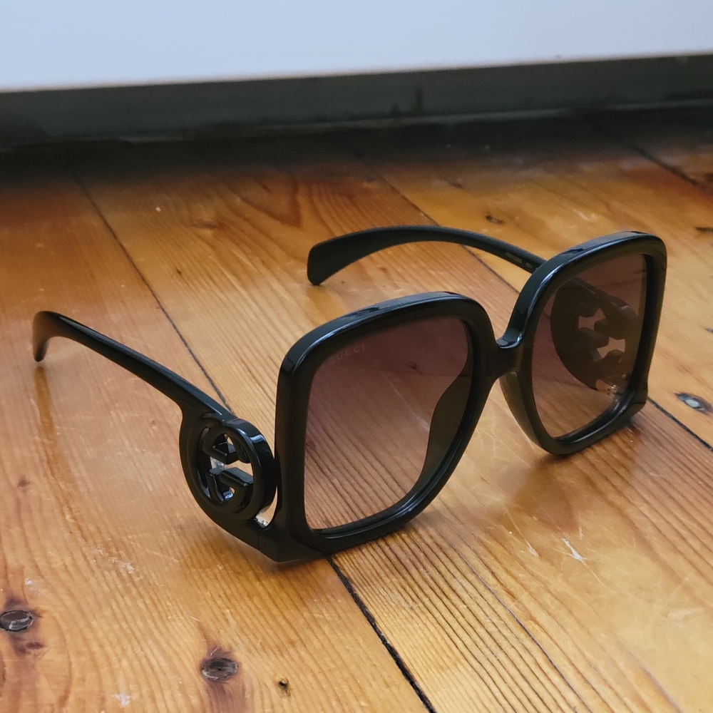 Gucci Black Sunglasses